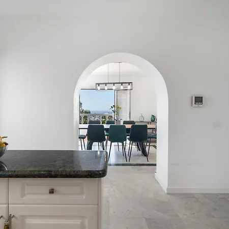 Marbella-private Heated Pool And Breathtaking View Villa